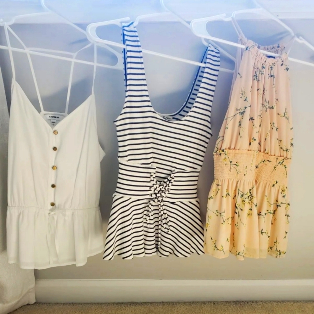 Set of 3 Express tops